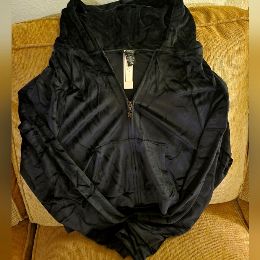 Brand new VS Velour zip up